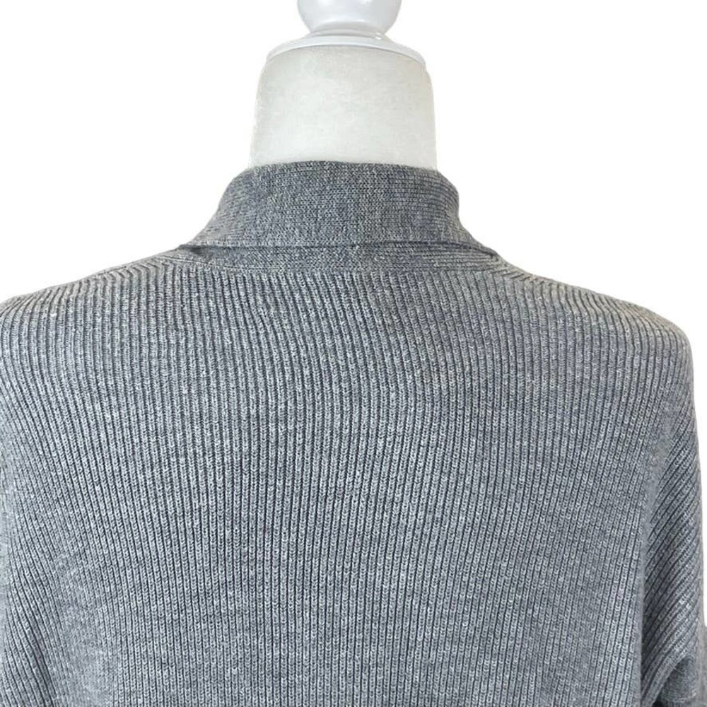 Abercrombie & Fitch Womens Cardigan Sweater Long Sleeve Front Pocket Gray Medium - Picture 10 of 11
